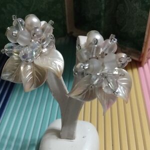 Vintage West Germany Mcm Floral Cream Clear Beading Clip On Earrings